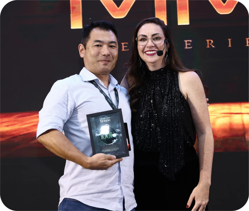 Entrega de placa MMX — premiação de aluno