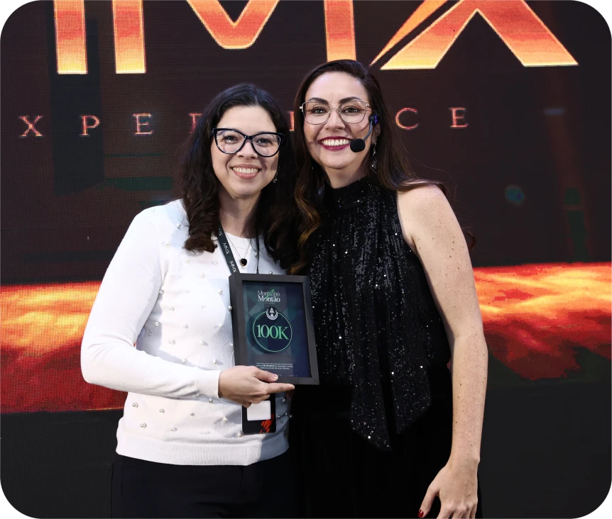 Entrega de placa MMX — premiação de aluno